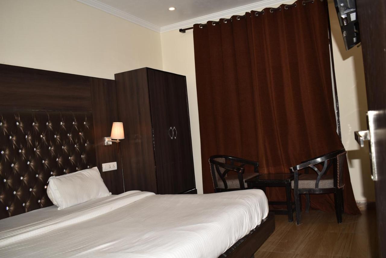 Tapasthali By Meera Hotels Rishīkesh Eksteriør billede